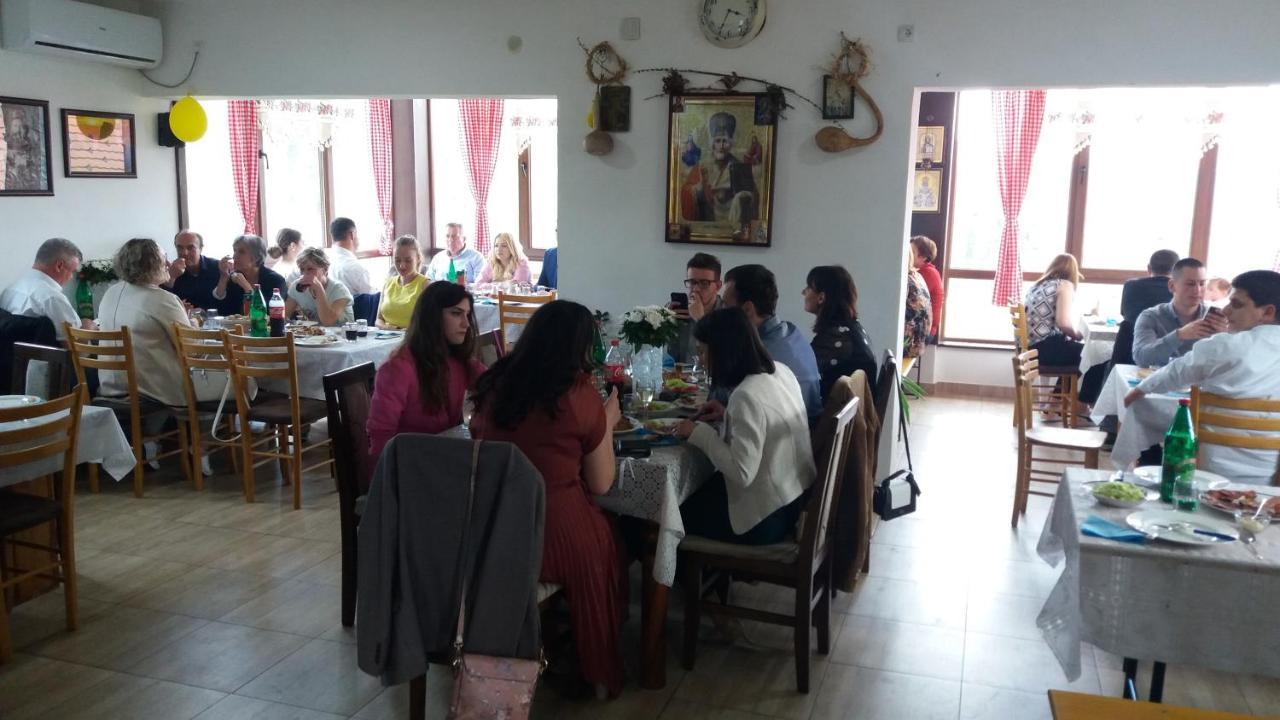 Bed and Breakfast Etno Selo Lelic Валево Екстер'єр фото
