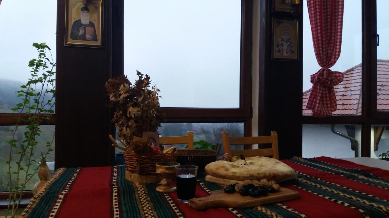 Bed and Breakfast Etno Selo Lelic Валево Екстер'єр фото