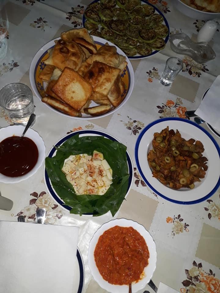 Bed and Breakfast Etno Selo Lelic Валево Екстер'єр фото
