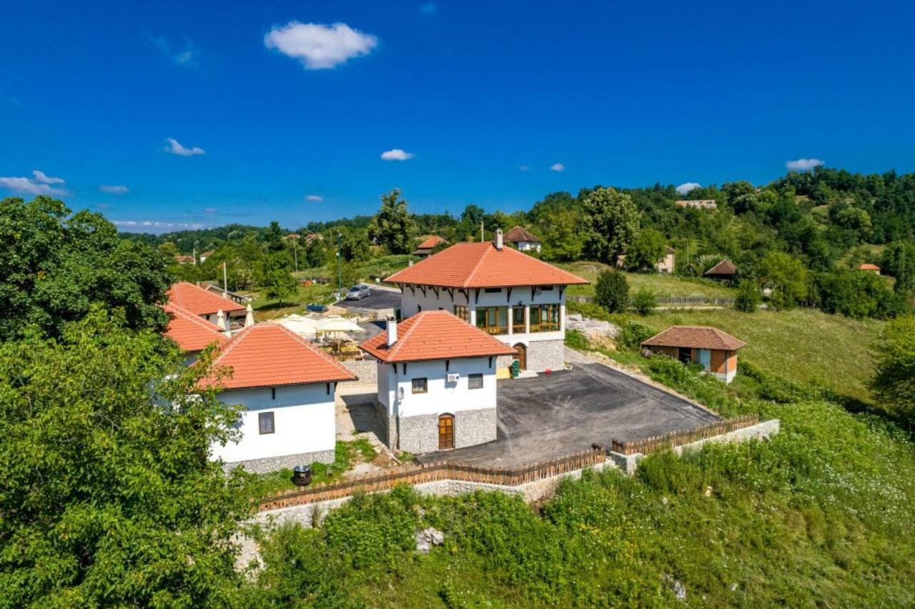 Bed and Breakfast Etno Selo Lelic Валево Екстер'єр фото